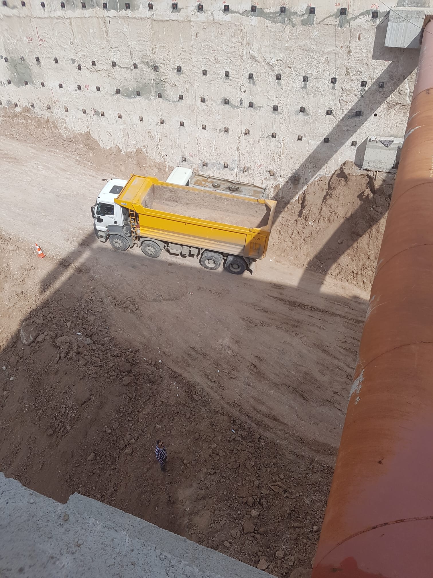 GAZI ÜNİVERSİTESİ DİŞ HEKİMLIĞI EK BİNASI DIYAFRAM DUVAR HAFRIYAT 